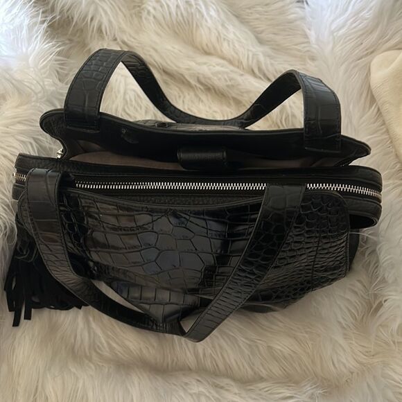 Vince Camuto black  Croc Embossed Leather handbag - Picture 9 of 9